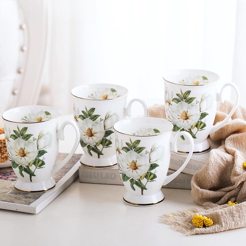 Керамическая кружка для чая 300 мл в стиле легкой роскоши - Кружка для кофе из тонкого костяного фарфора с золотой отделкой, Винтажные цветочные чайные чашки 'Камелия' с ручкой, 1 шт.