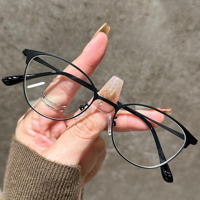 Ретро Роскошные Металлические Очки для Чтения Женские Высококлассные Модные Очки от Синего Света для Пресбиопии Линзы Высокой Четкости