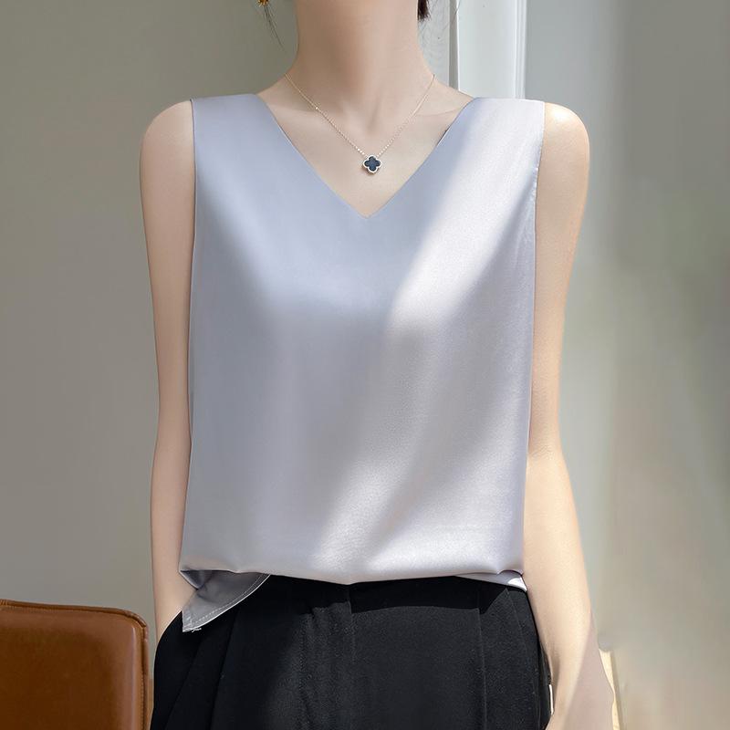 Versatile Women's Satin Camisole: Front V, Round Back, Sleeveless, Wide Straps—perfect Under a Suit, Silky Finish with an Elegant Back.