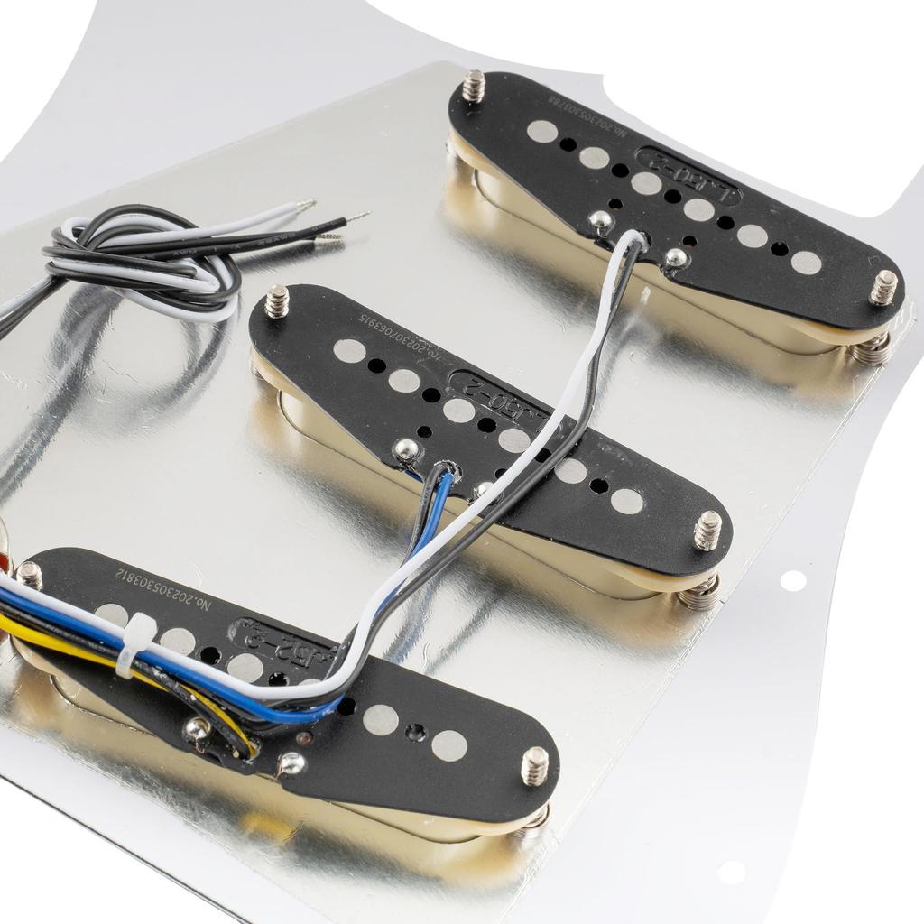 Musiclily Pro SE SSS Stratocaster Pickguard with Staggered Alnico 5 Pickups for ST Stratocaster Electric Tortoiseshell Set Pre-wired Single-Coil