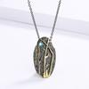 Exaggerated and Exquisite Women's for Necklace Two-tone Shell Shape Pendant Necklace Creative Black Gold Women's Jewelry