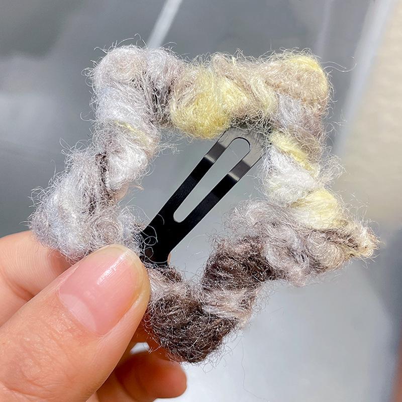 Заколка для волос в виде плюшевой звезды с узором «тай-дай»: Милая осенне-зимняя заколка BB для девочек с шерстяной отделкой