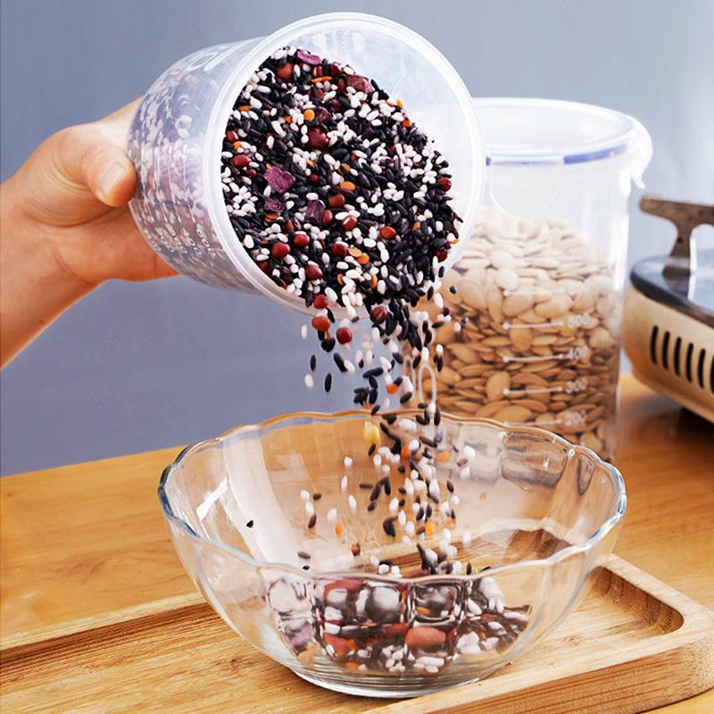 Round Transparent Plastic Sealed Food Storage Container with Lid for Kitchen Dry Food Milk Powder Grains