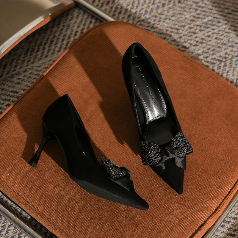 - Women's Fashion Pointed Stiletto High Heels Temperament New Commuter Style Versatile Sexy Women's Single Shoes