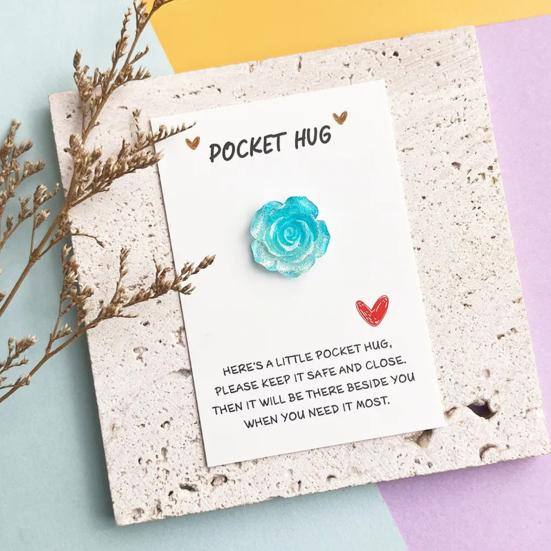 Pocket Hug Card with Gradient Rose for Women Men Mini Pocket Hug Tokens with Greeting Card Inspirational Gifts for Long Distance Relationship