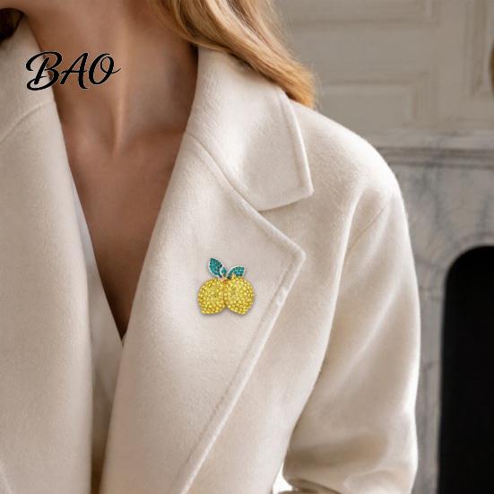 Decorative Brooch Pin Double Lemon Rhinestone Pin, Yellow Lapel for Women Men, Alloy Fruit Badge Jewelry Suit Jackets and Bags Theme