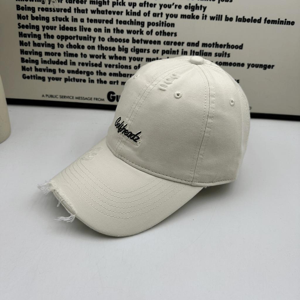 Ripped baseball cap, black washed old cap, street hipster embroidered sun hat, female face is small and versatile