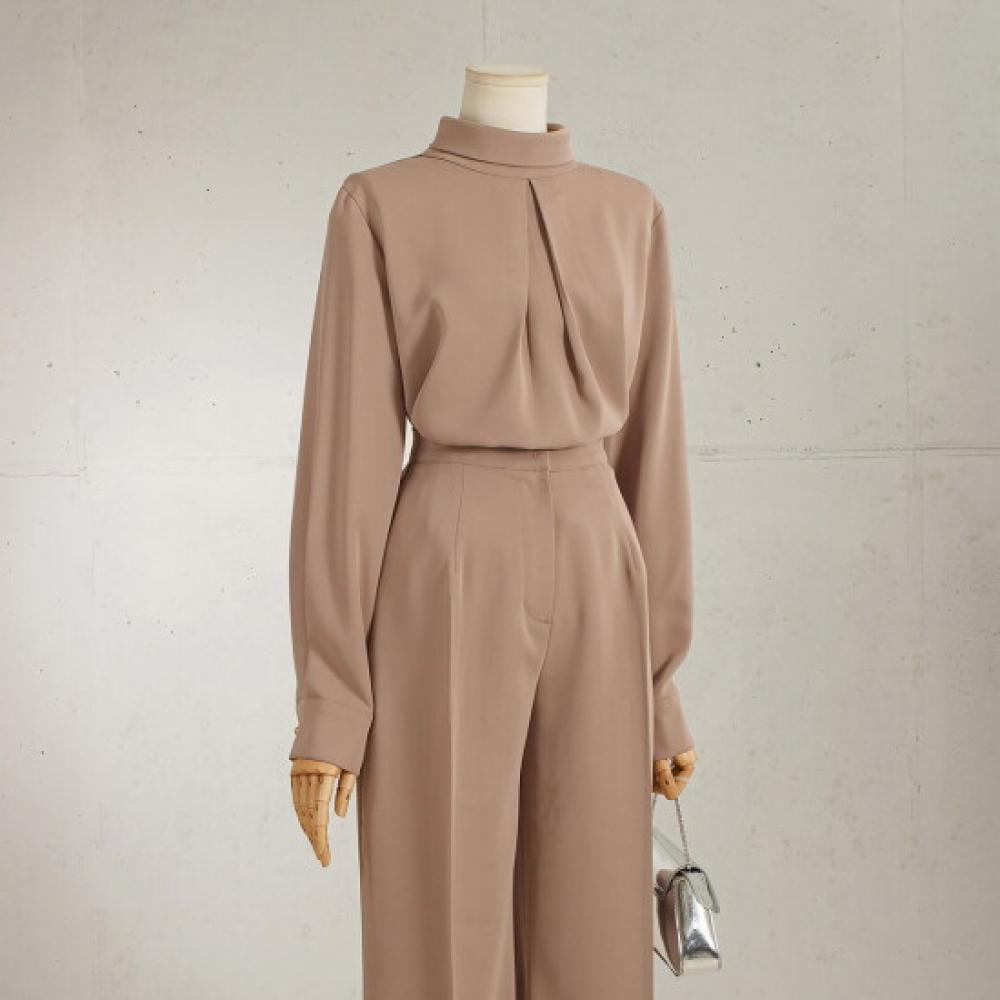 Win Women S Modern Pleated blouSe
