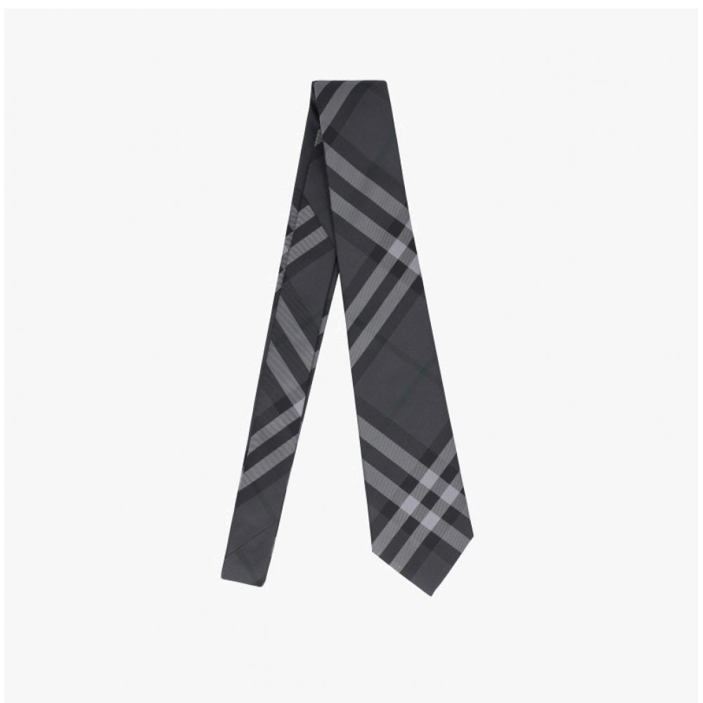 Burberry Проверить шелковый галстук 8092950 A1008