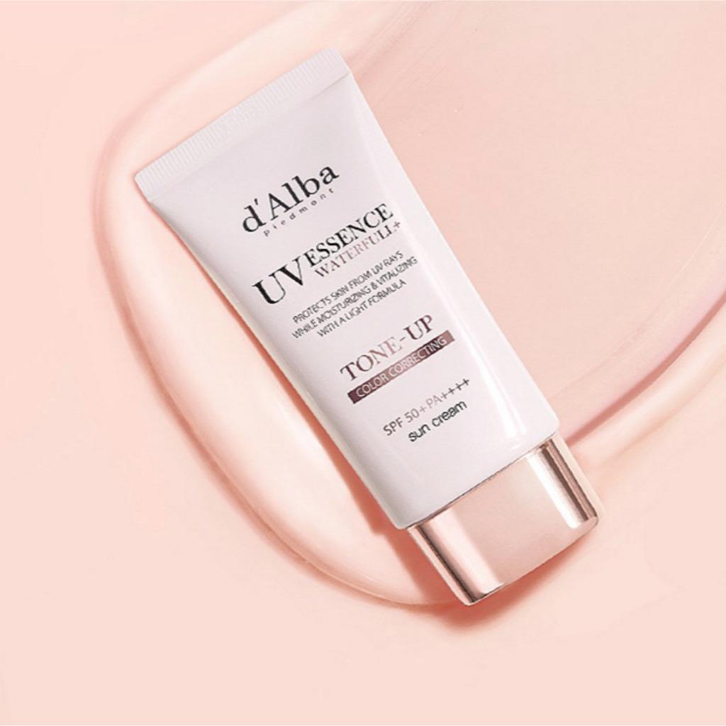 DALBA WATERFULL ТОНИЗИРУЮЩИЙ СОЛНЕЧНЫЙ КРЕМ SPF50+ PA++++ 50мл