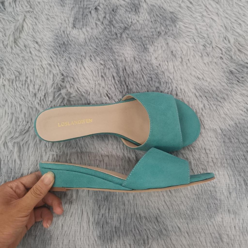 LOSLANDIFEN/женские шлепанцы, элегантные летние бархатные сабо 3 см, сандалии на танкетке, шлепанцы, повседневная модельная женская обувь на высоком каблуке с открытым носком