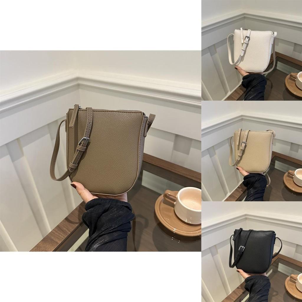 Chic Women's Small Square Bag Stylish 2024 Pu Leather Crossbody Bag With Zipper