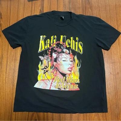 Новая рубашка Kali Uchis Red Moon in Venus Подарок для фанатов Унисекс S-5XL Футболка UK99 Унисекс Футболка