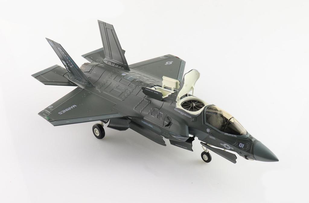 HOBBY MASTER Lightning II Black Sheep Finished Product 1/72 F-35B VMFA-214