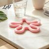 Decorative Dining Table Mat Silicone Coaster Irregular Flower Shape Kitchen Countertop Protector Non-slip Protector Heat Insulation Trivet for Hot