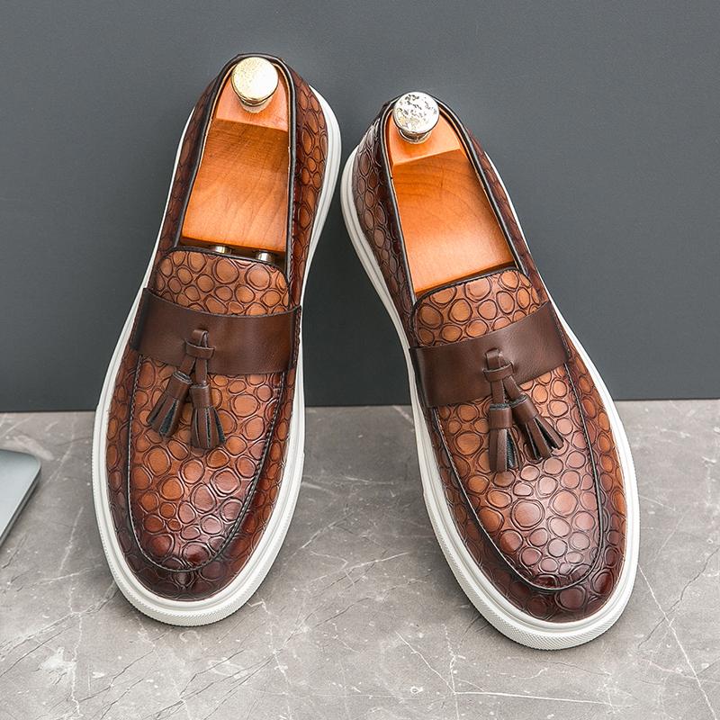 Модная итальянская мужская обувь на плоской подошве, свадебная, роскошная кожаная обувь, ручной работы, элегантные осенние формальные деловые лоферы, социальная обувь, мужской размер 38-46