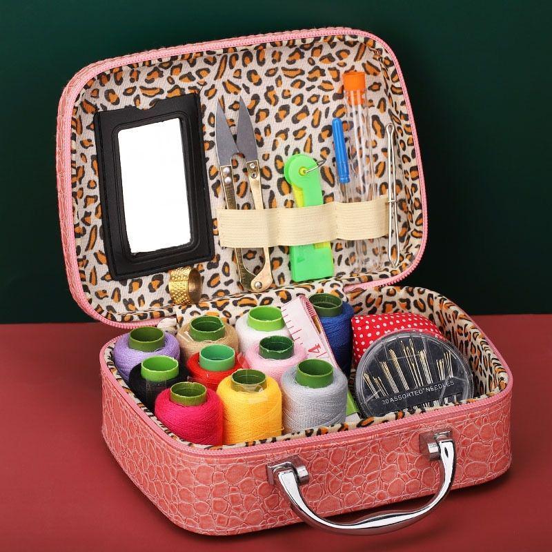 Портативный бытовой швейный набор: Многофункциональный набор для шитья с иглами и нитками в сумке для хранения