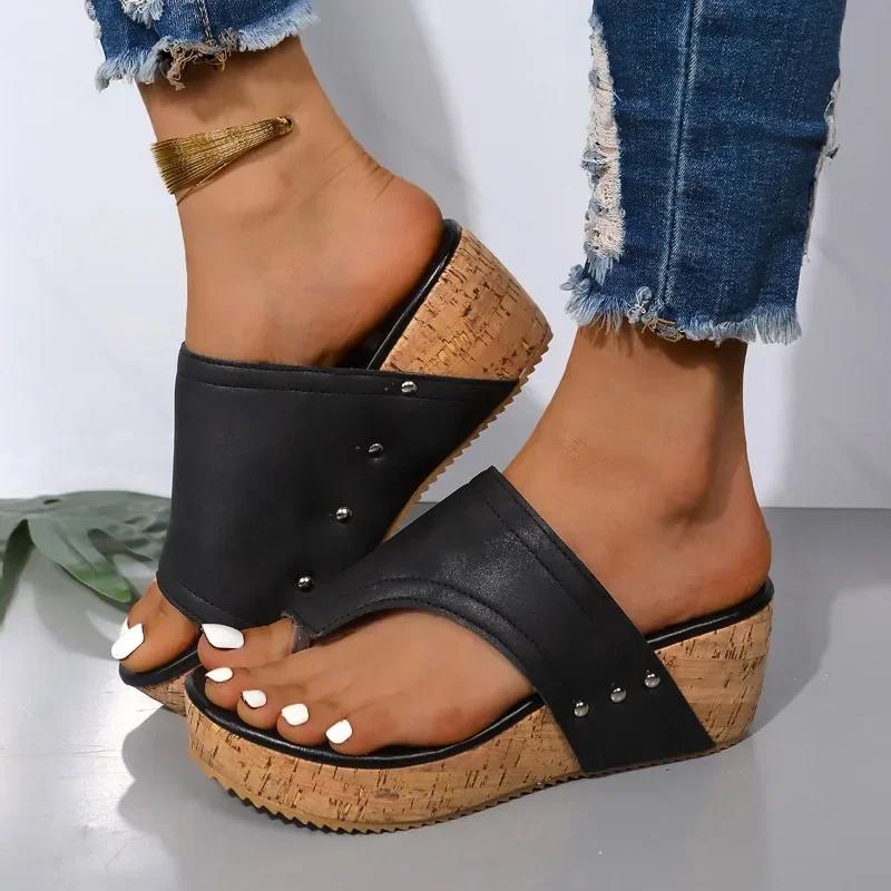 Fashion Ladies Shoes 2024 High Quality Plus Size Women's Slippers Fashion Rivet Daily Slippers Women Hot Sale Round Toe Wedge Slippers