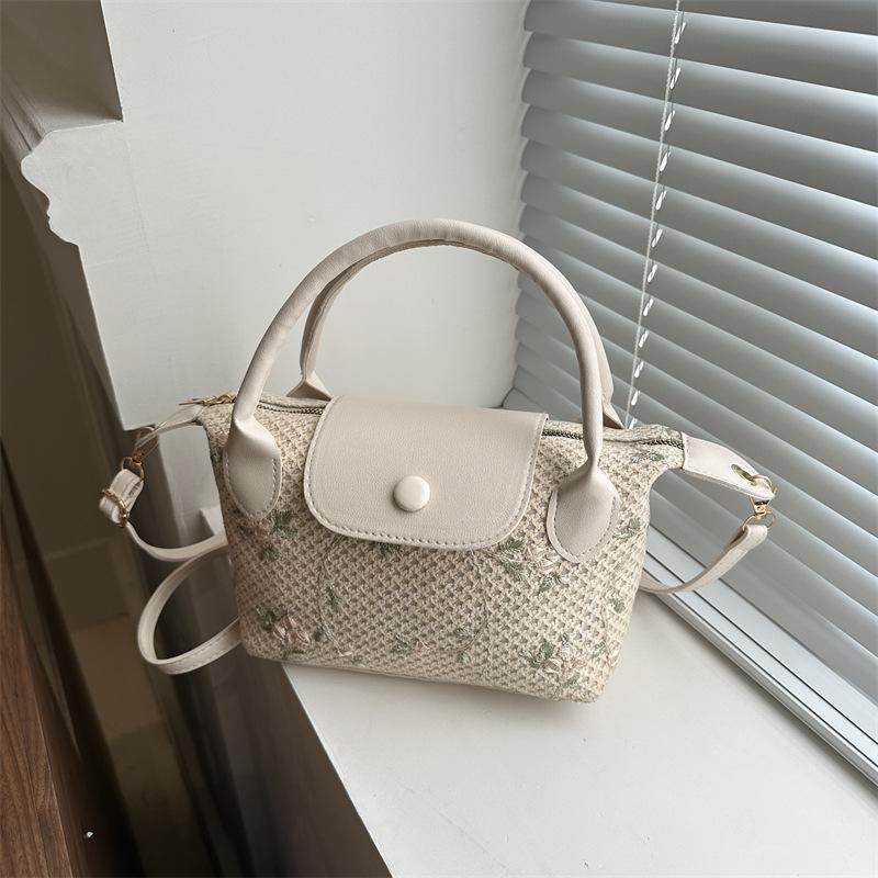 Соломенная модная нежная сумочка 2025 весна новая универсальная ins сумка-мессенджер в иностранном стиле маленькая квадратная сумка женская