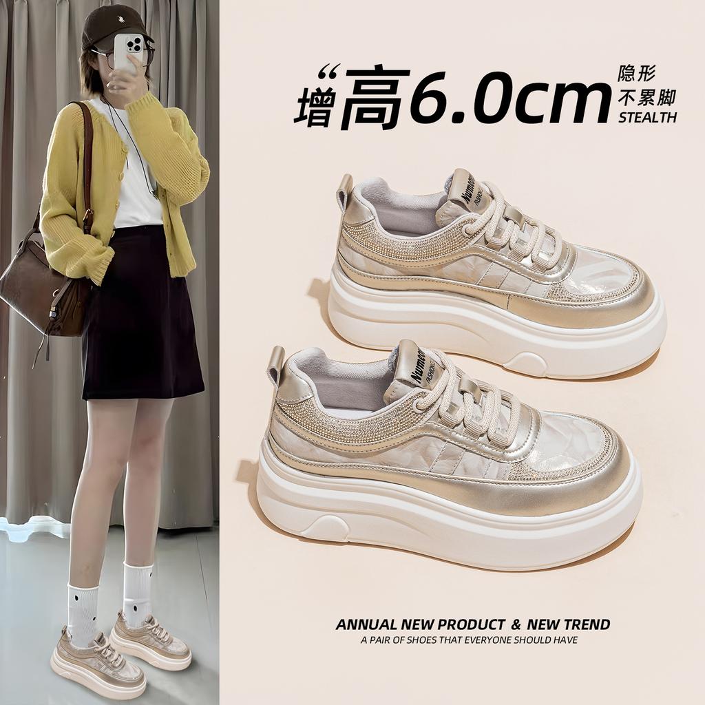 Board shoes 2026 season new thick soled height increasing casual sports single shoes versatile internet famous Korean version