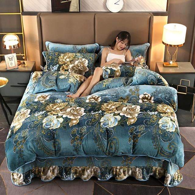 Комплект из 4 предметов плюшевого осенне-зимнего комплекта из утолщенного теплого флиса, простыни, пододеяльника с принтом, подзора для кровати, комплект для дома