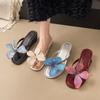 Fashion Women Slippers Clip Toe Designer Shoes Elegant Anti-slip Sandals Summer Fashion Flip Flops Casual Beach Slippers Slides Women