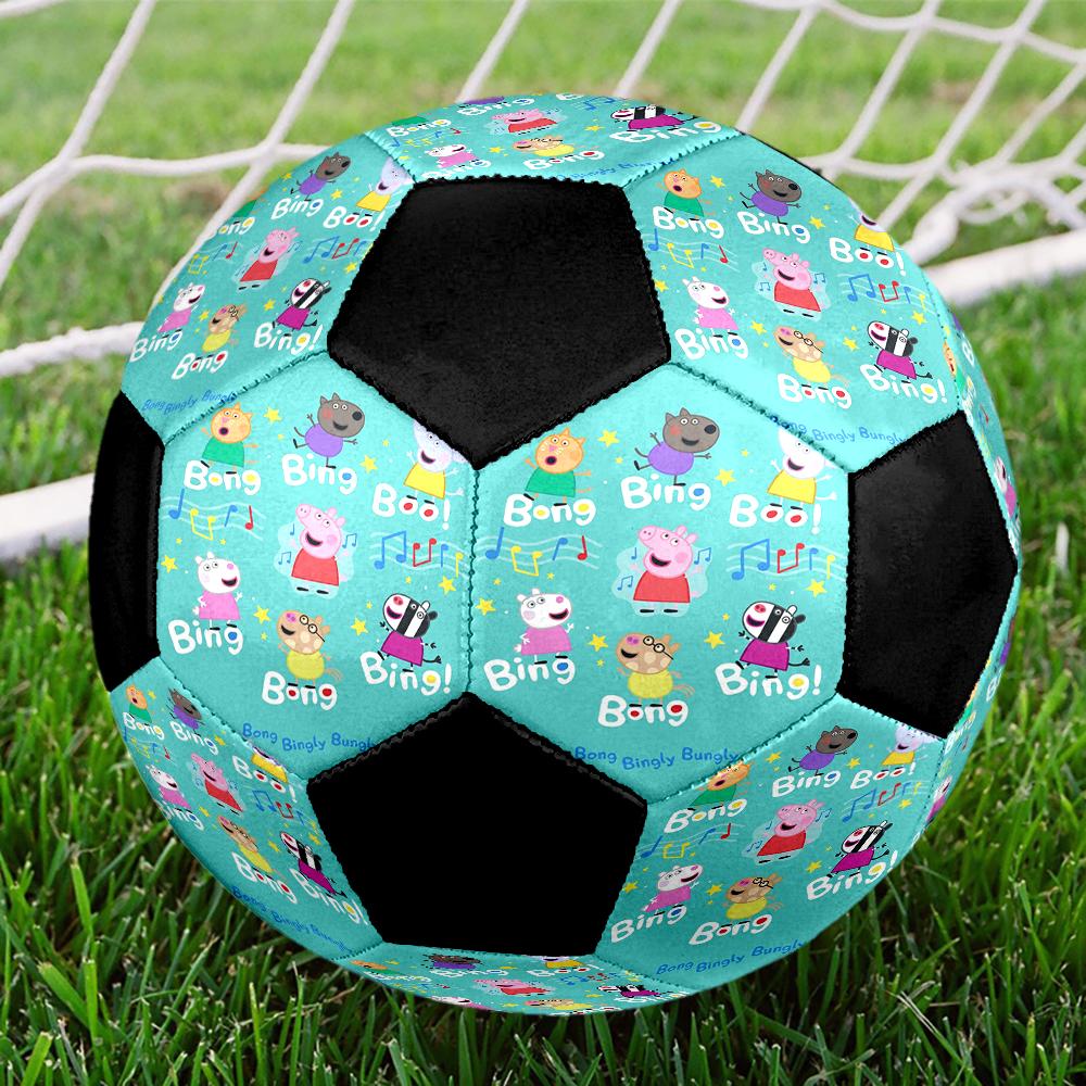 Peppa Pig Theme Size 5 Soccer Ball, Suitable for Both Indoor and Outdoor Matches, a Gift Suitable for Everyone.