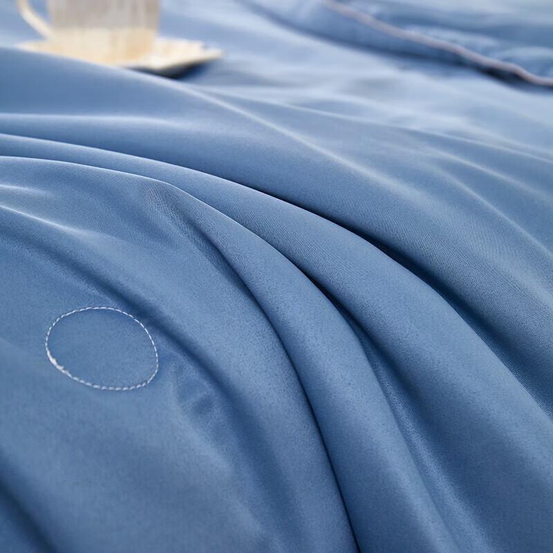 Begeman Home Textiles Гипоаллергенное стеганое одеяло из смесовой ткани