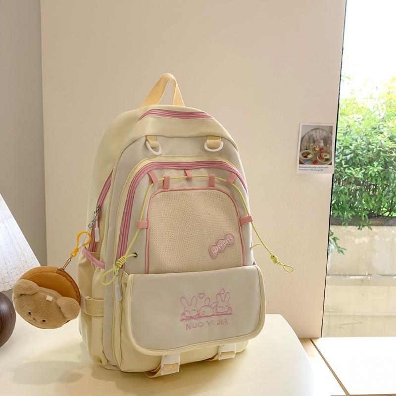 Trendy Lightweight Waterproof Backpack High Capacity Casual Bag For Men And Women