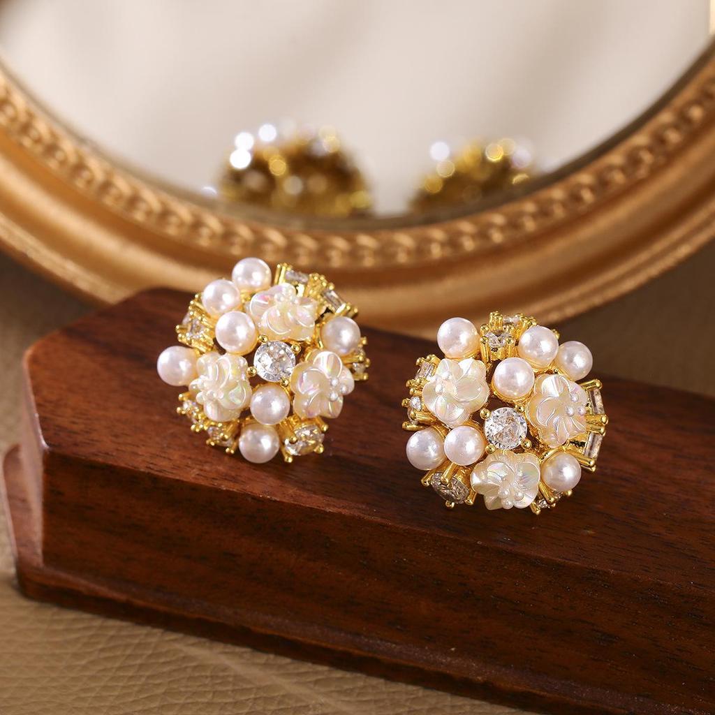 European Retro 3D Flower Pearl Zircon Earrings for Women - Elegant, Unique Luxury Studs