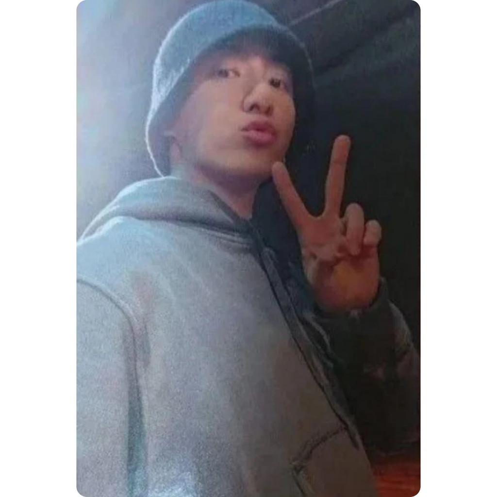 BTS ЧОНГУК l Я ВСЕ ЕЩЕ ДВИГАЮСЬ ЯПОНИЯ БЛАГОТВОРИТЕЛЬНОСТЬ Официальная Фотокарточка КИНО Чон Чонгук