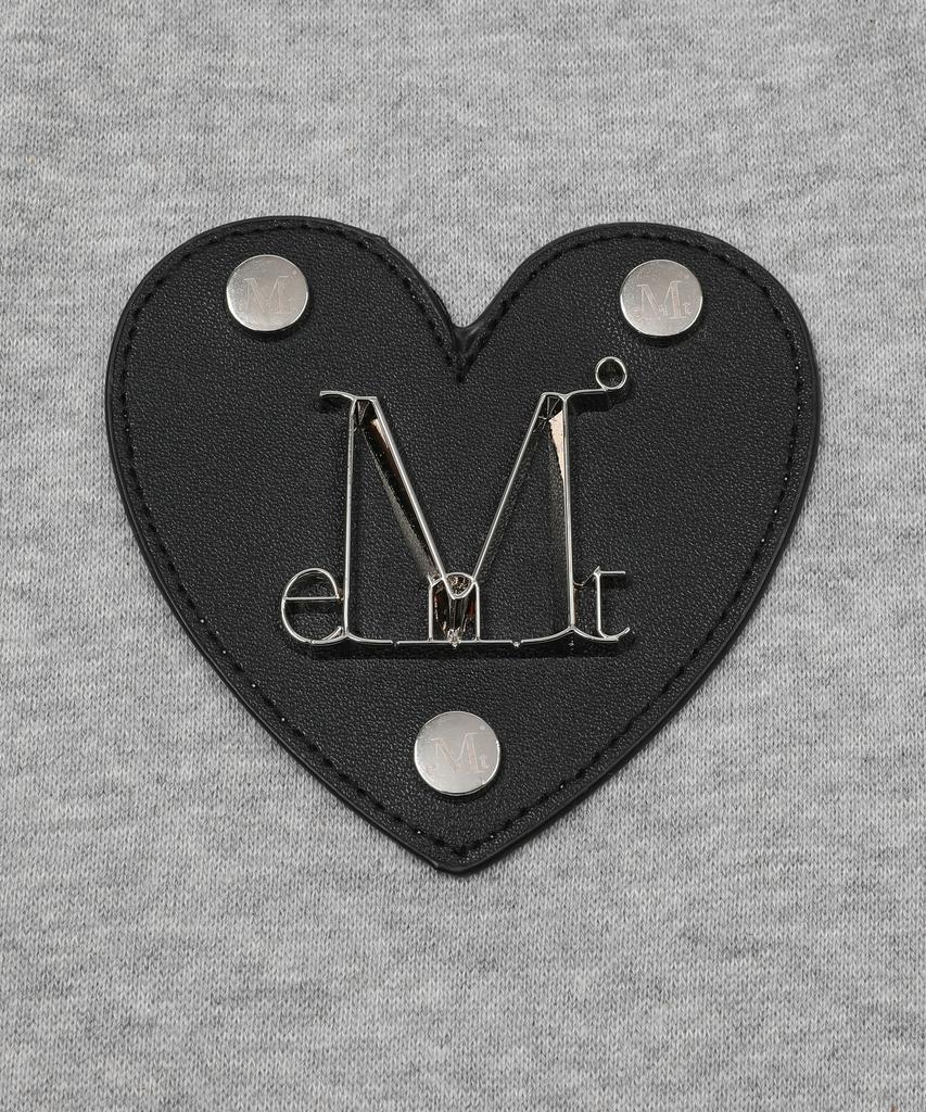 MUCENT Tove Metal Logo Heart Patch High-Neck Zip-Up Sweatshirt (2 Colors)