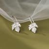 Light Luxury Maple Leaf Earrings Women's Simple Niche Design Sense Leaf Stud Earrings Personalized Leaf Earrings
