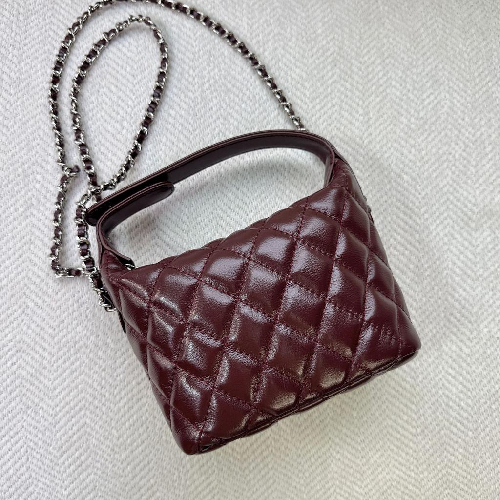 2025 Новый верхний слой коровьей кожи, маленькая ароматная стильная сетчатая цепочка, сумка для ланч-бокса, модная и универсальная одноплечевая женская сумка через плечо