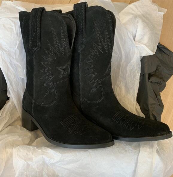 Женские сапоги до середины голени в ковбойском стиле с острым носком и высотой до колена, модные женские кожаные сапоги с вышивкой Botas Mujer