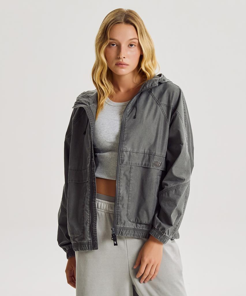 New Balance Nbnag3W832 / Женская ветровка с капюшоном Allday Washed (D/Угольный)