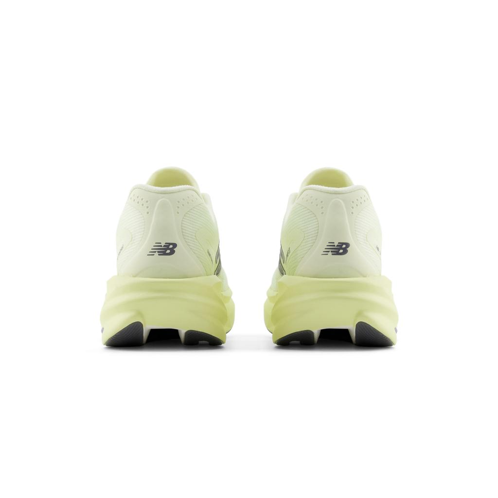 Мужские кроссовки New Balance Supercomp Rebel 'Pistachio Butter'