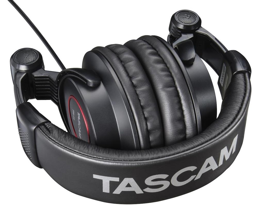 TASCAM TH-11 Closed-Back Stereo Monitor Headphones, Black, Wired, for Video Production, Music Production, Streaming, DTM, Music Listening, Instrument