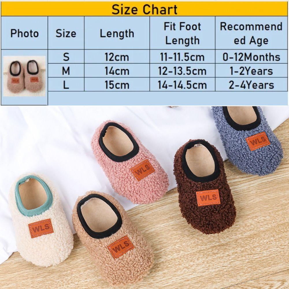 Теплые детские туфли Нескользящие плюшевые носки-тапочки Модная обувь для ходьбы Зима