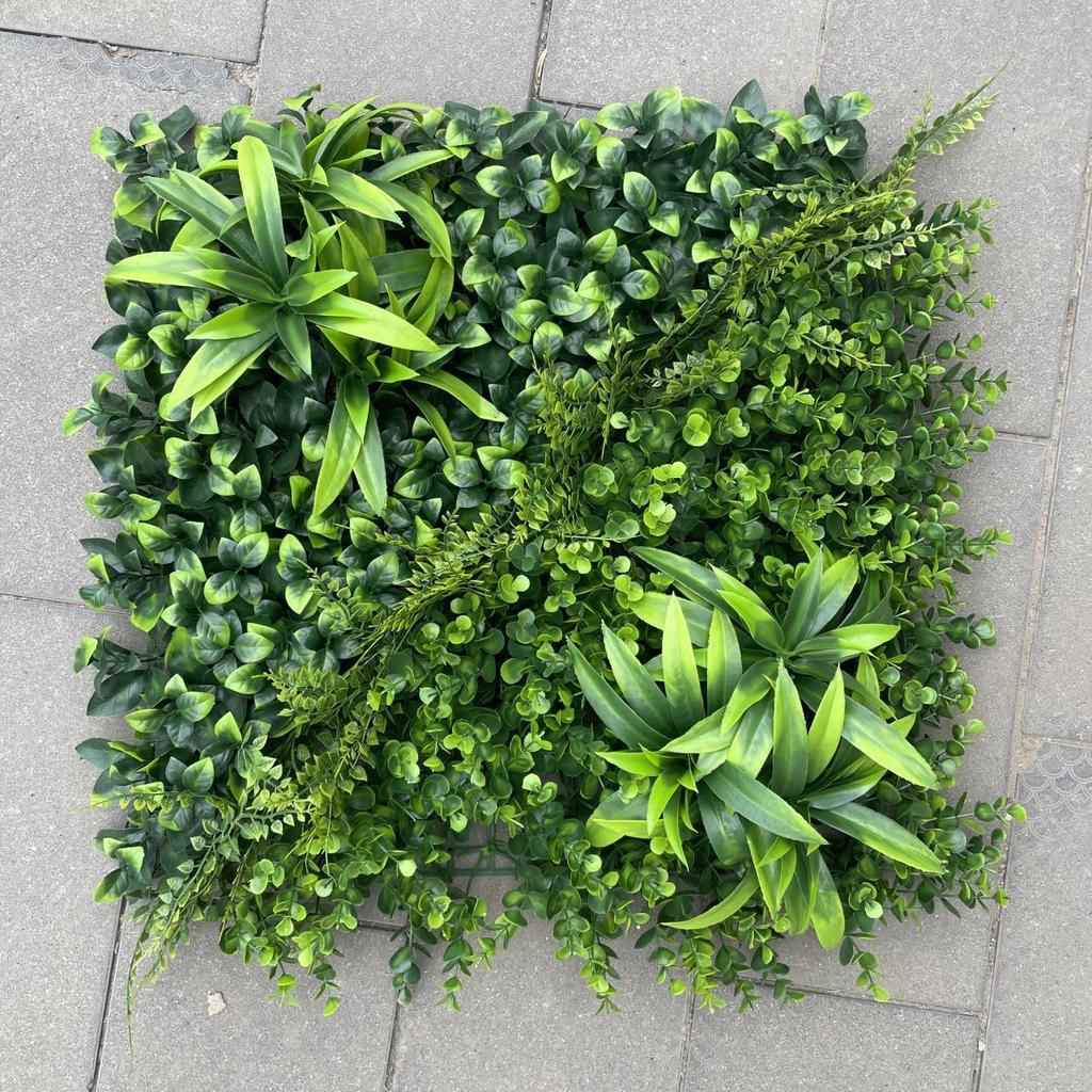 50×50cm Artificial Green Plant Wall - Plastic Vertical Garden, Fake Flower Wall, Synthetic Turf Background