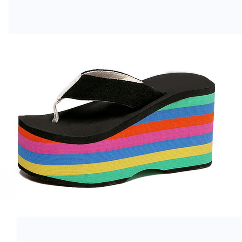Модные женские шлепанцы на платформе Летняя обувь Мода 10см Супер высокий каблук Радужные сандалии на толстой подошве Тапочки для отдыха Пляжные шлепки