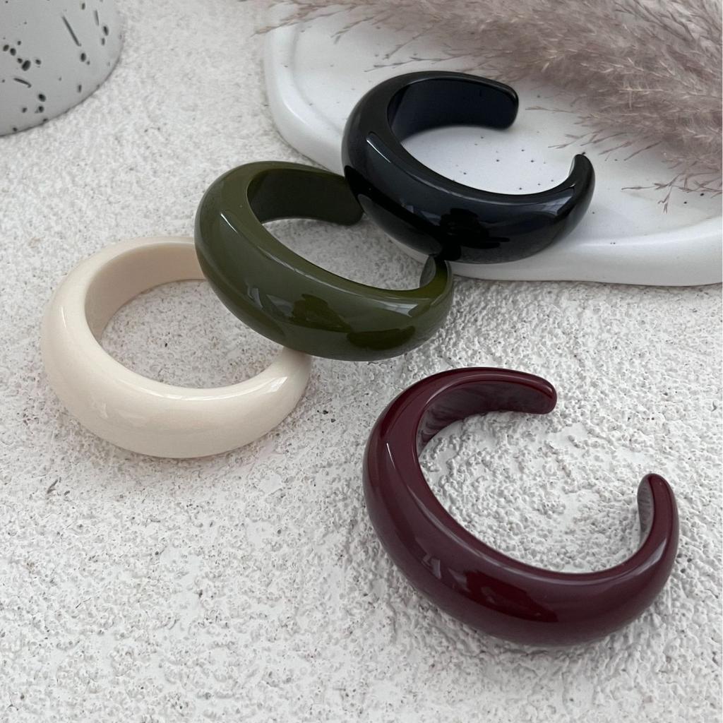 Street Style French Retro Round Smooth Open Bracelet Design Resin Ring