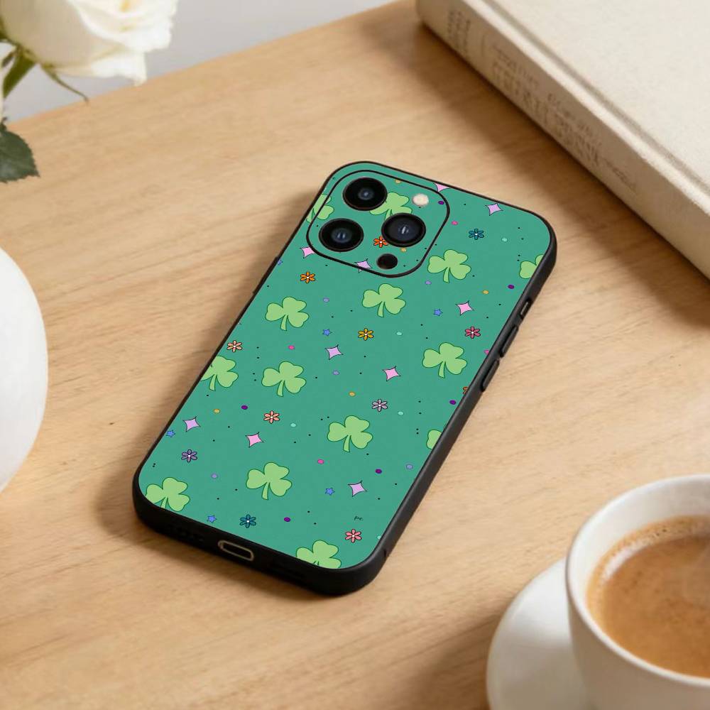 Чехол для телефона с четырехлистником для iPhone 16, 15, 14, 13, 12, 17, Pro Max, Plus, Силиконовый, Черный