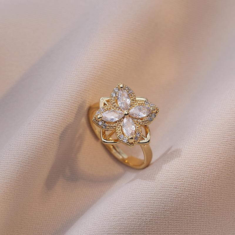 Fashion Personality Ladies Necklace