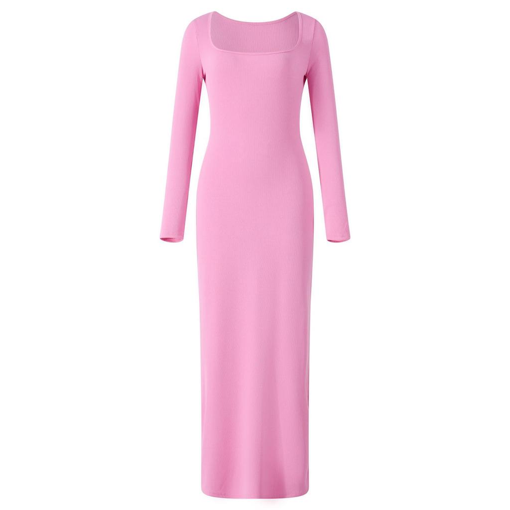 Элегантное платье облегающего кроя с квадратным вырезом для осени и зимы