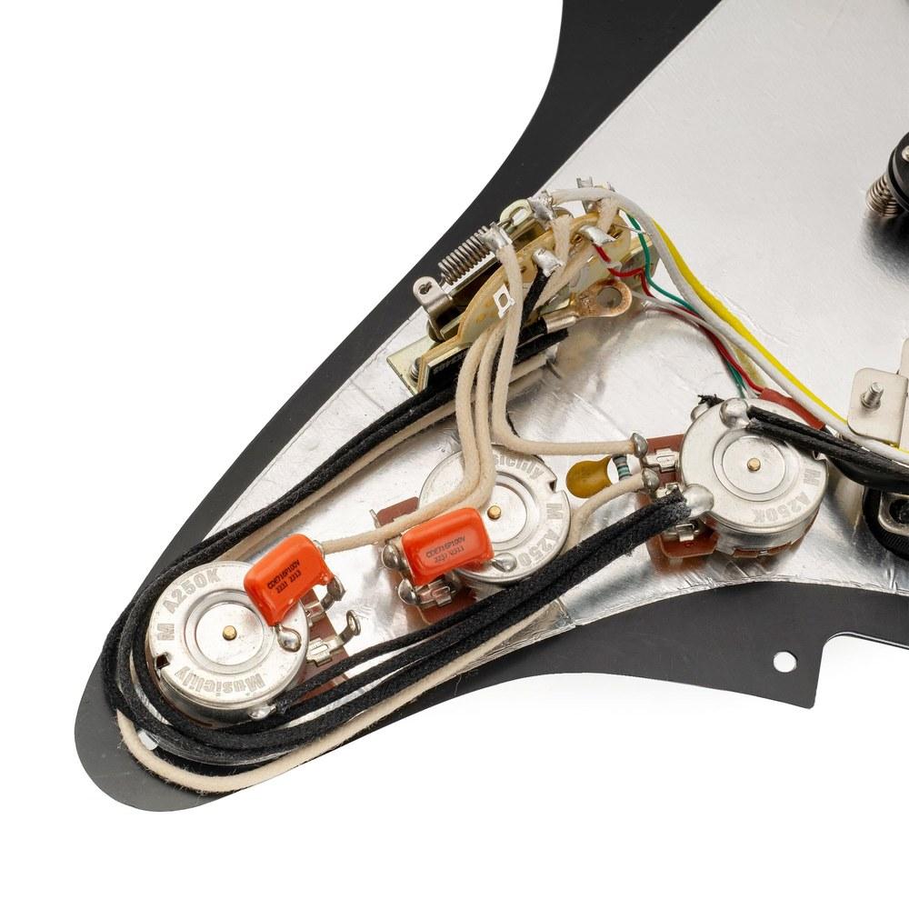 Musiclily Готовый пикгард Pro SSH Strat Wiring в сборе с звукоснимателями Artec Alnico 5, Черный жемчуг, 4P, для электрогитары ST Stratocaster