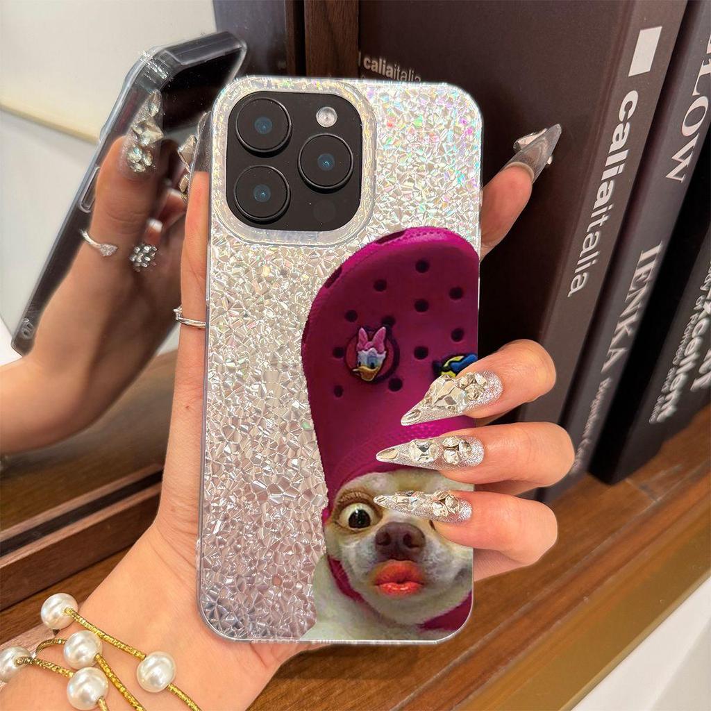 Чехол для iphone 16 Plus Air 12 13 11 XR 15 18 Pro Max XS Max 14 17 Pro Серебристый Блеск Трескающийся Фон Собака в Розовой Обуви Шляпе