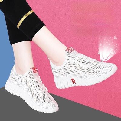 Женские дышащие белые кроссовки с мягкой подошвой