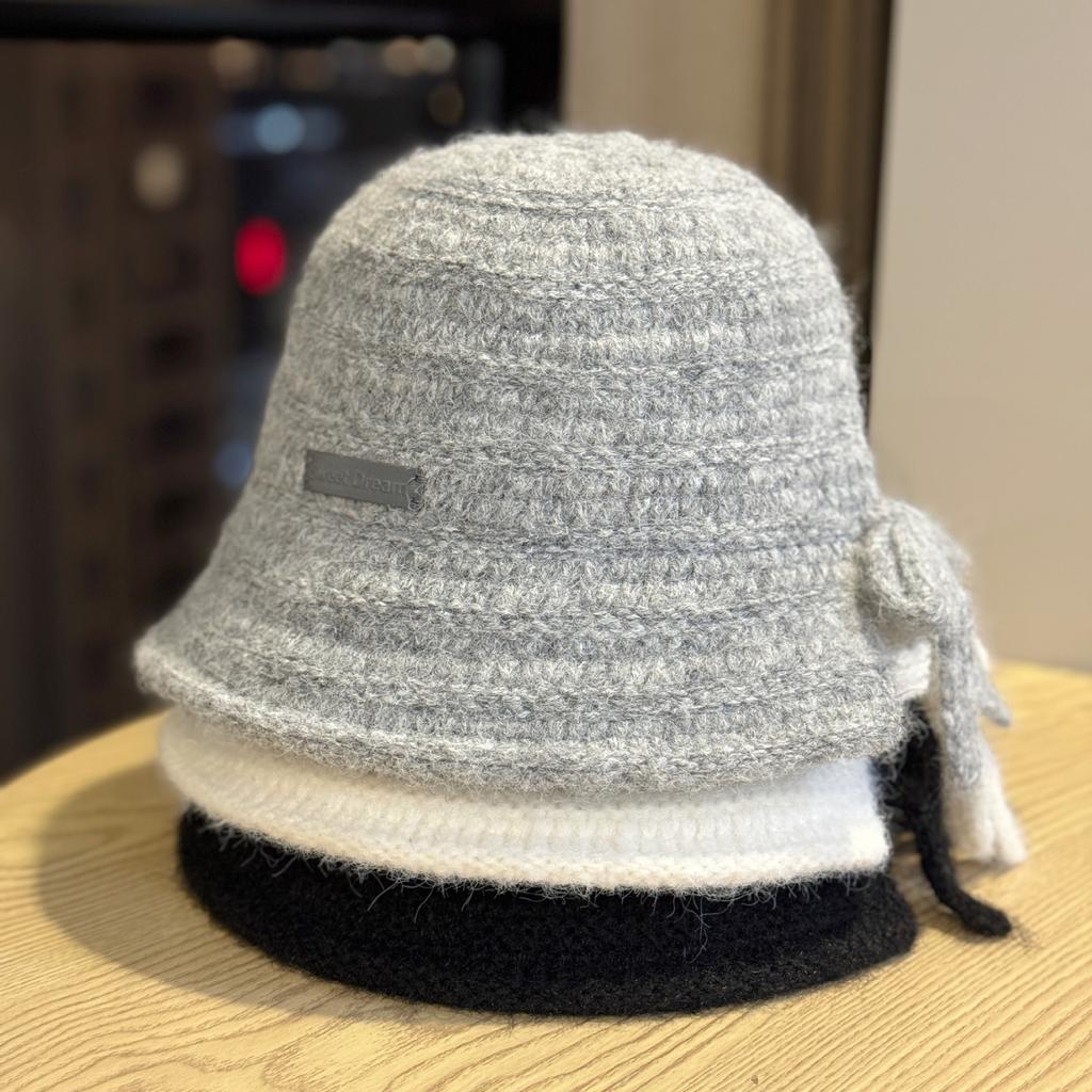 New Autumn and Winter Bow Knitted Fisherman Hat for Women Fashionable and Versatile Face Showing Small Slit Ear Protection Hat Basin Hat Cold Hat