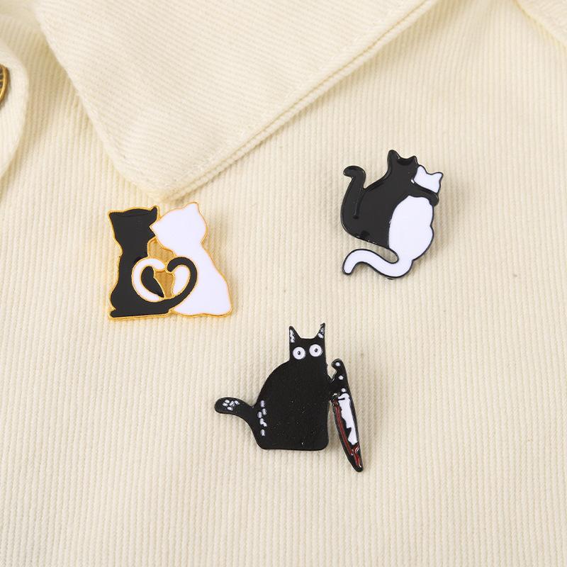 Unique Animal Couple Cat Enamel Lapel Pin Stylish Brooch For Fashionable Cat Lovers